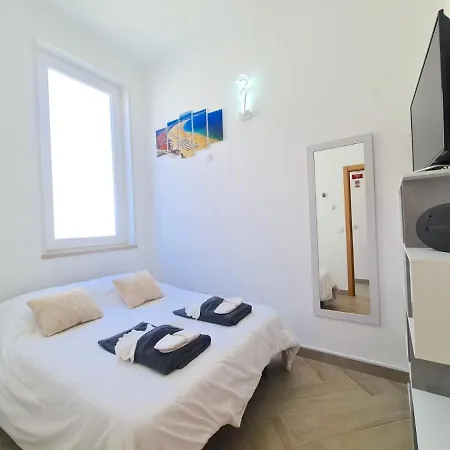 Quarto Com Casa De Banho Privada Tranquilidade Garantida Pensión Nazaré